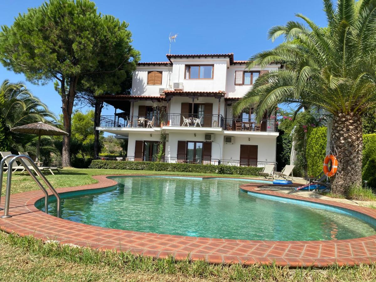 Villa Xanthippi Agia Paraskevi  Extérieur photo