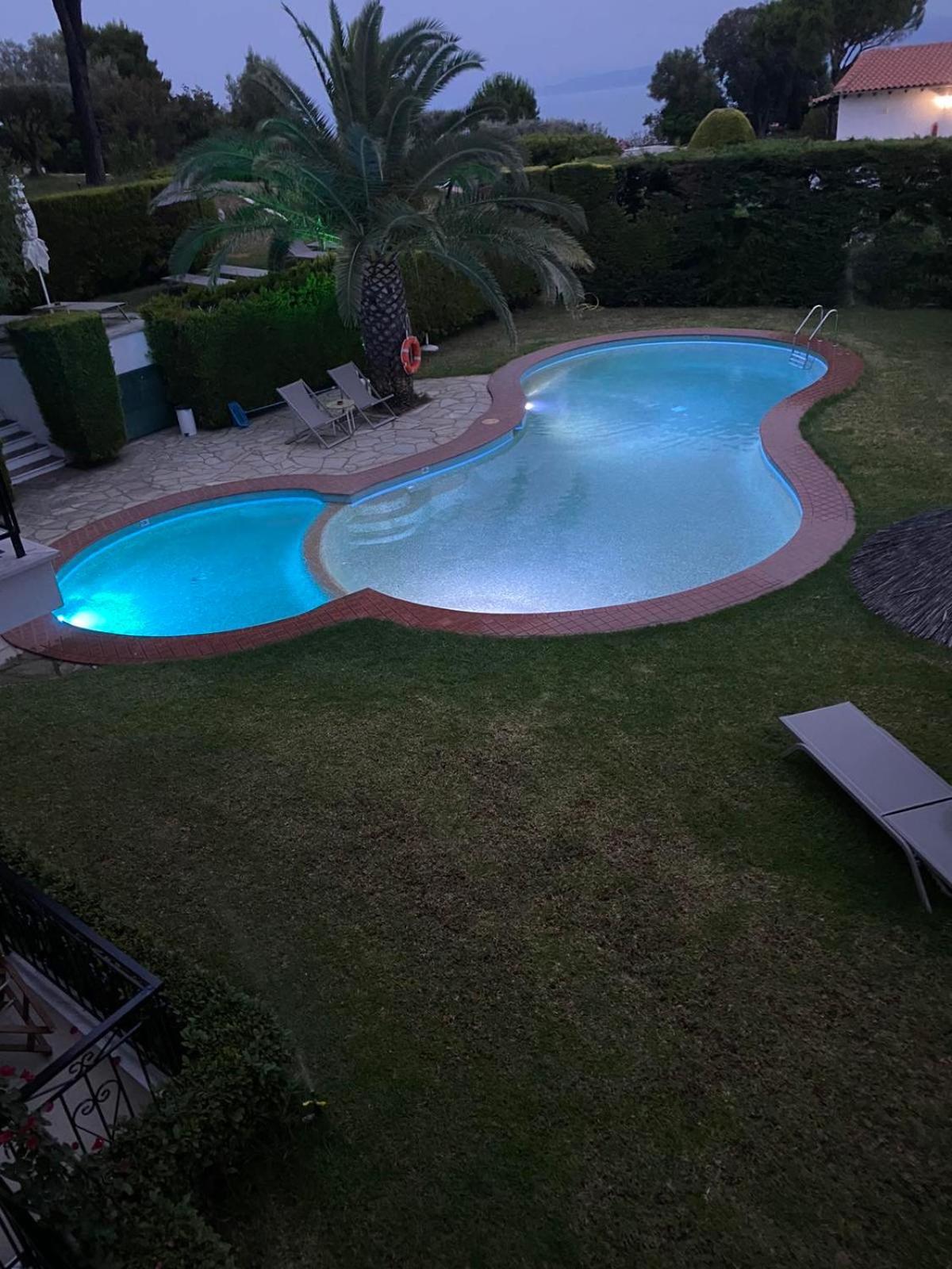 Villa Xanthippi Agia Paraskevi  Extérieur photo